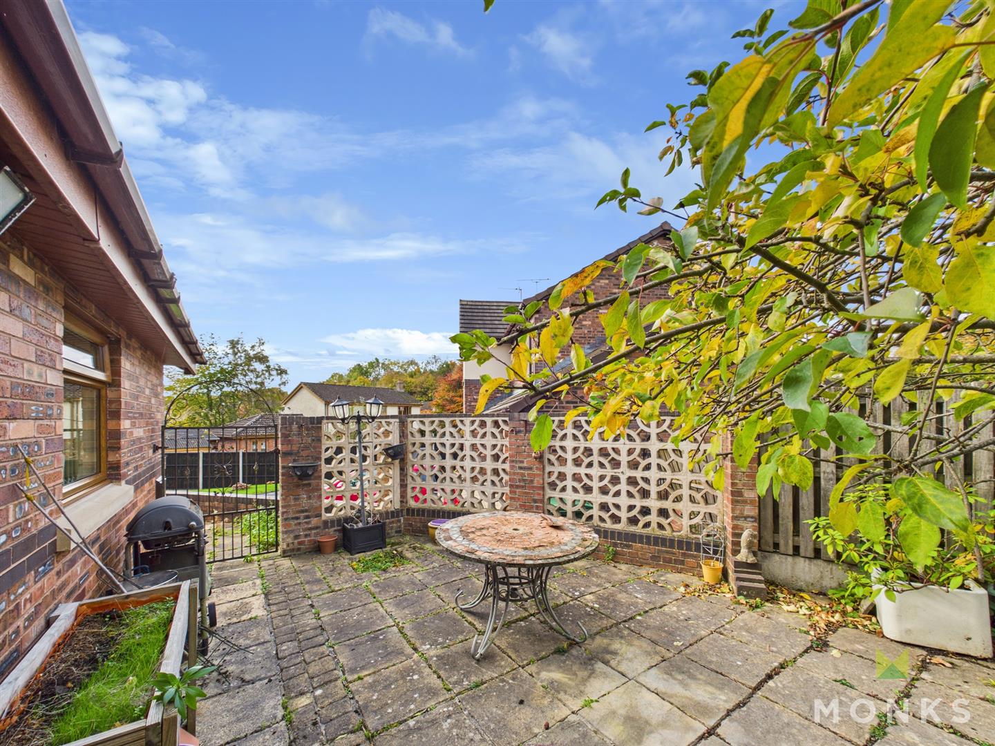 2 Rhyd Galed, Oswestry, SY11 3NY For Sale